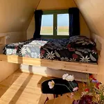 Camping Charming Avondgloed In Farmer's Orchard *