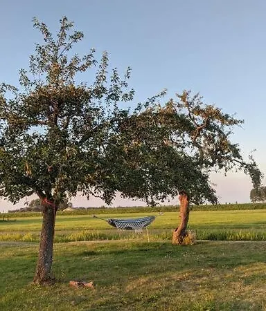 Cute Little Caravan For 2 In Old Orchard * Hem