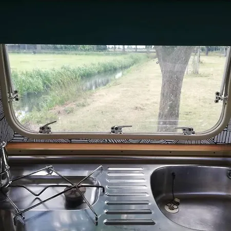 Cute Little Caravan For 2 In Old Orchard 营地 Hem